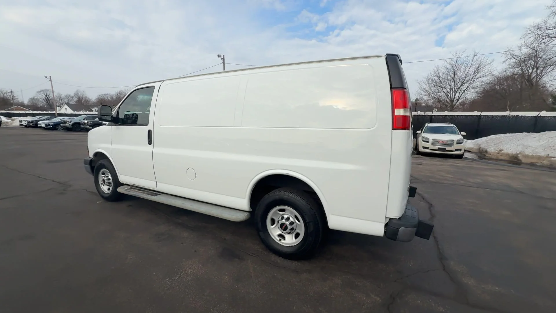 Used 2016 SUMMIT WHITE GMC Work Van image 6