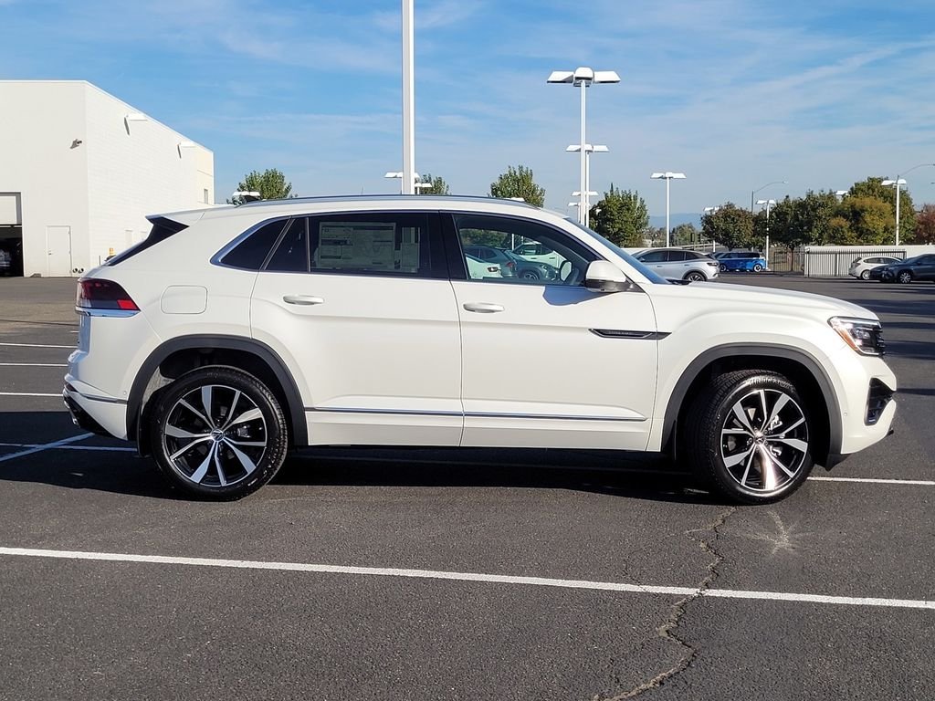 New 2026 White/off-white Volkswagen 2.0T SEL Premium R-Line image 4