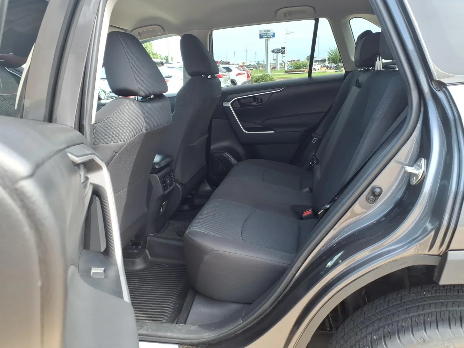 Used 2022 Magnetic Gray Metallic Toyota LE image 15