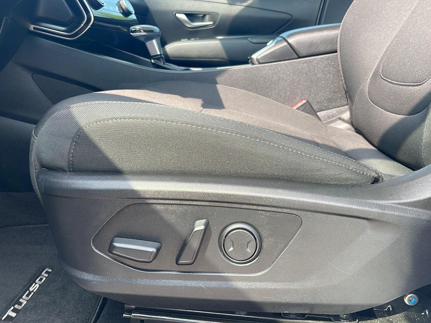 Used 2022 Shimmering Silver Hyundai SEL image 19