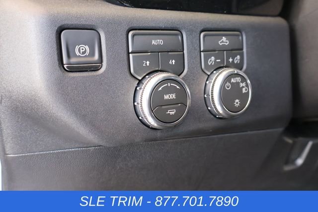 New 2026 Summit White GMC SLE image 23