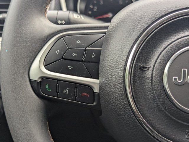 Used 2021 White Jeep Latitude image 19
