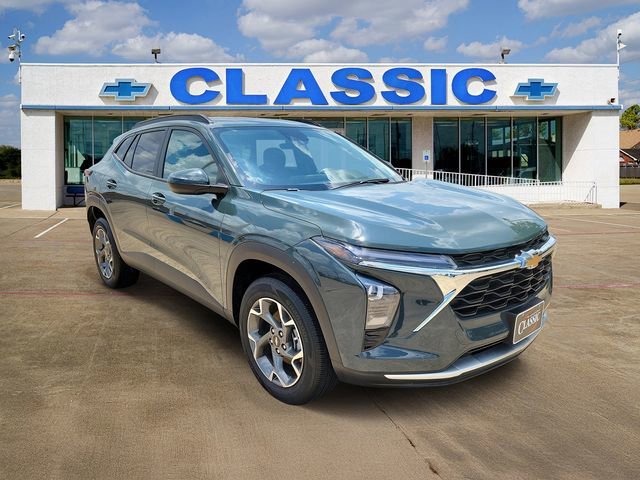 2025 Chevrolet Trax LT's photo