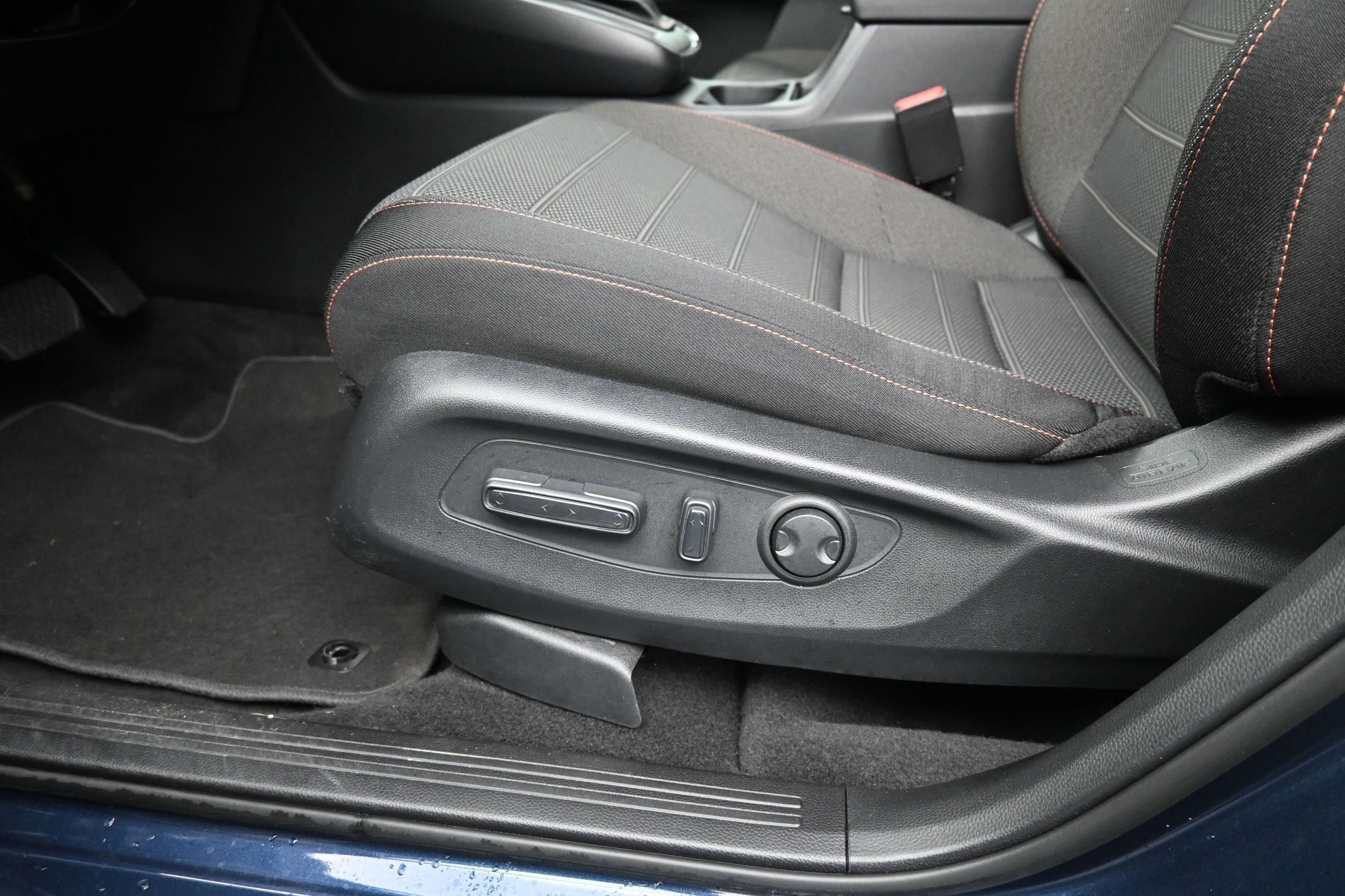 Certified Used 2025 Still Night Pearl Honda Sport image 24