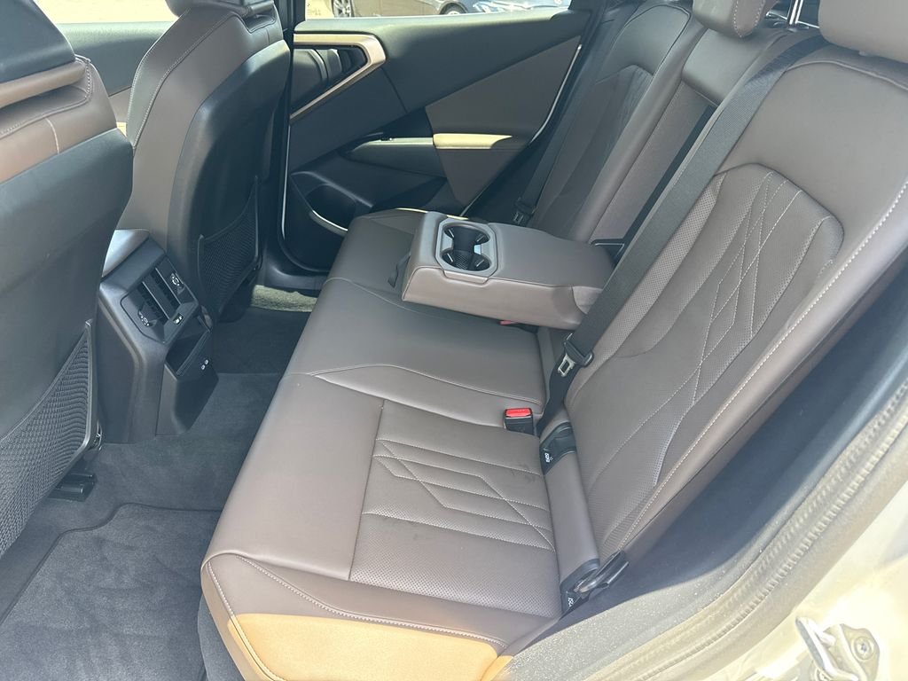Used 2025 White BMW 30 xDrive image 17