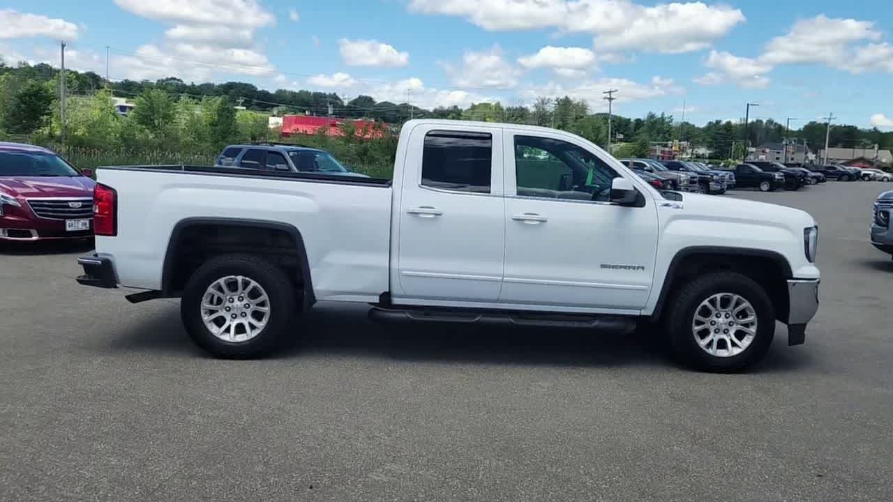 Used 2019 Summit White GMC SLE image 9