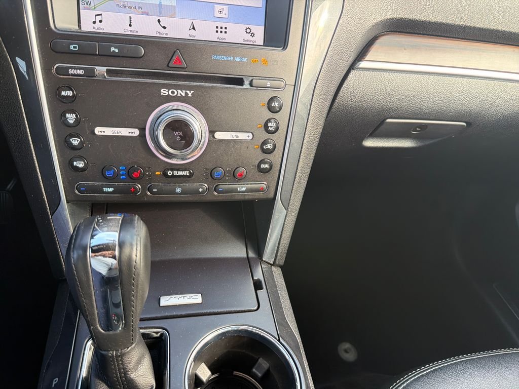 Used 2018 Gray Ford Limited image 25