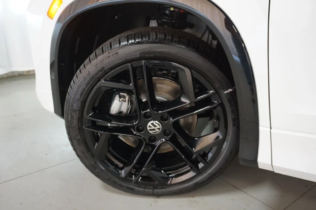New 2026 Opal White Volkswagen 2.0T SE R-Line Black image 30