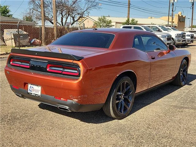 Used 2020 Gold Dodge SXT Rear-wheel Drive image 3