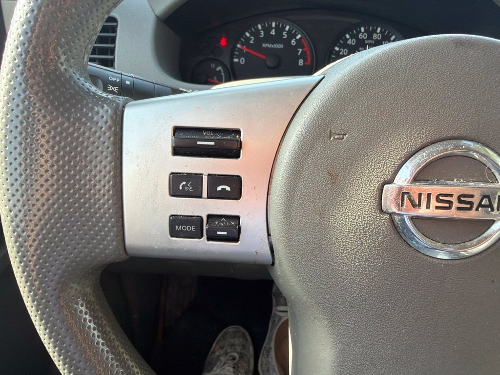 Used 2015 White Nissan S image 13