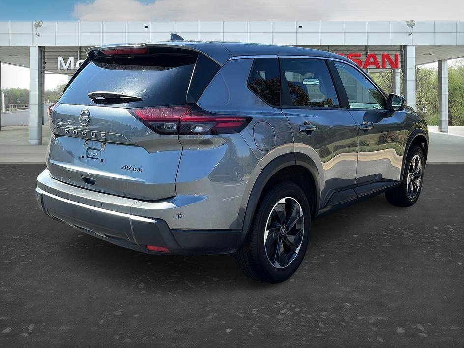 Used 2024 Gun Metallic Nissan SV image 5
