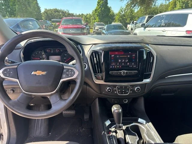 Used 2020 White Chevrolet LS image 11
