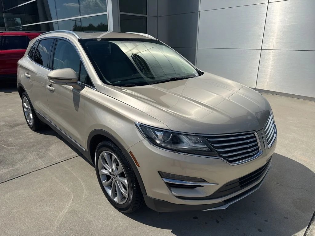 2017 Lincoln MKC Select FWD's photo