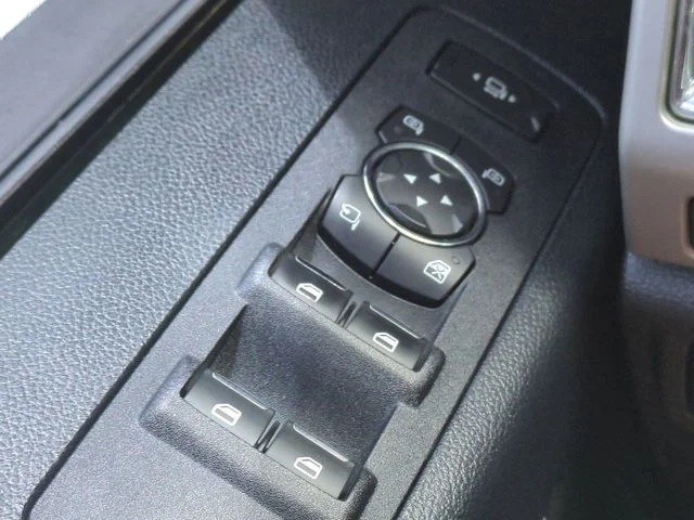 Used 2018 Silver Ford Lariat image 24