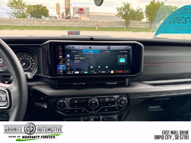 2025 Jeep Wrangler 4-Door Rubicon - Photo 19
