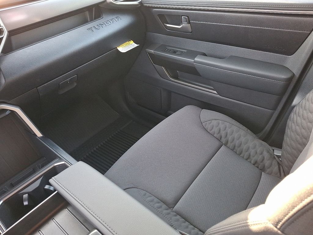 2026 Toyota Tundra SR5 - Photo 11