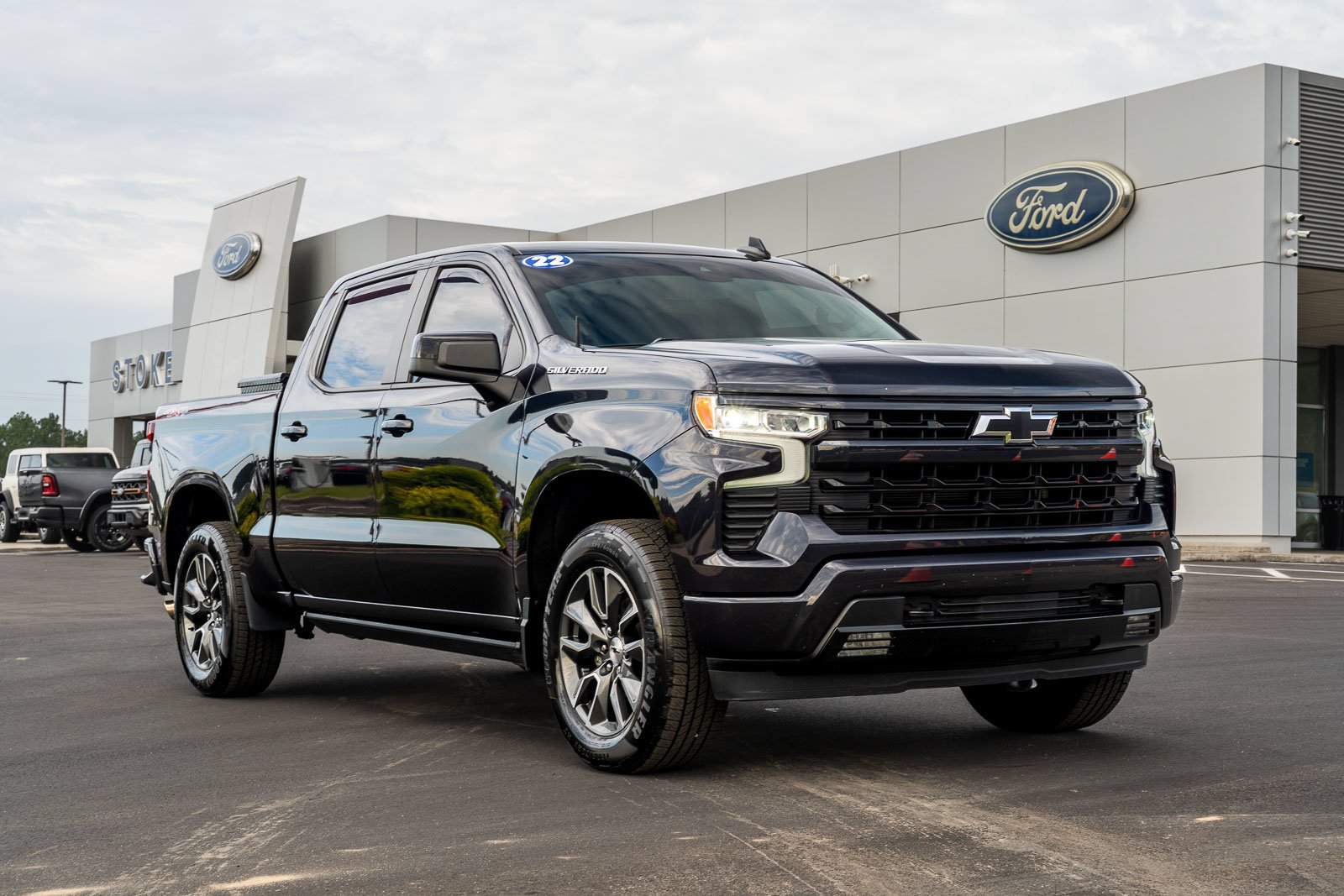 Used 2022 Gray Chevrolet RST image 1