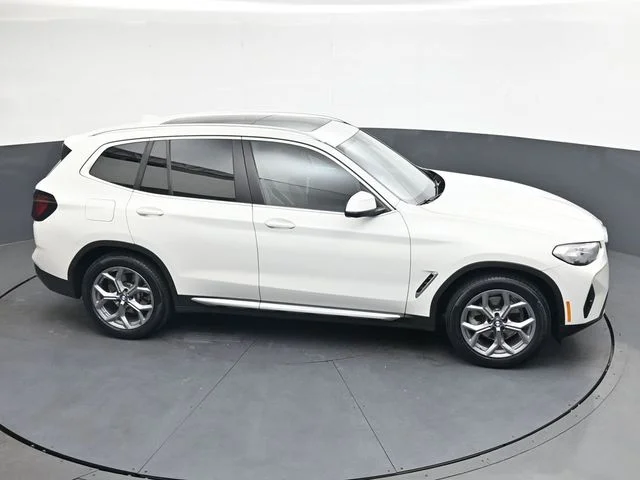 Used 2023 White BMW sDrive30i image 22