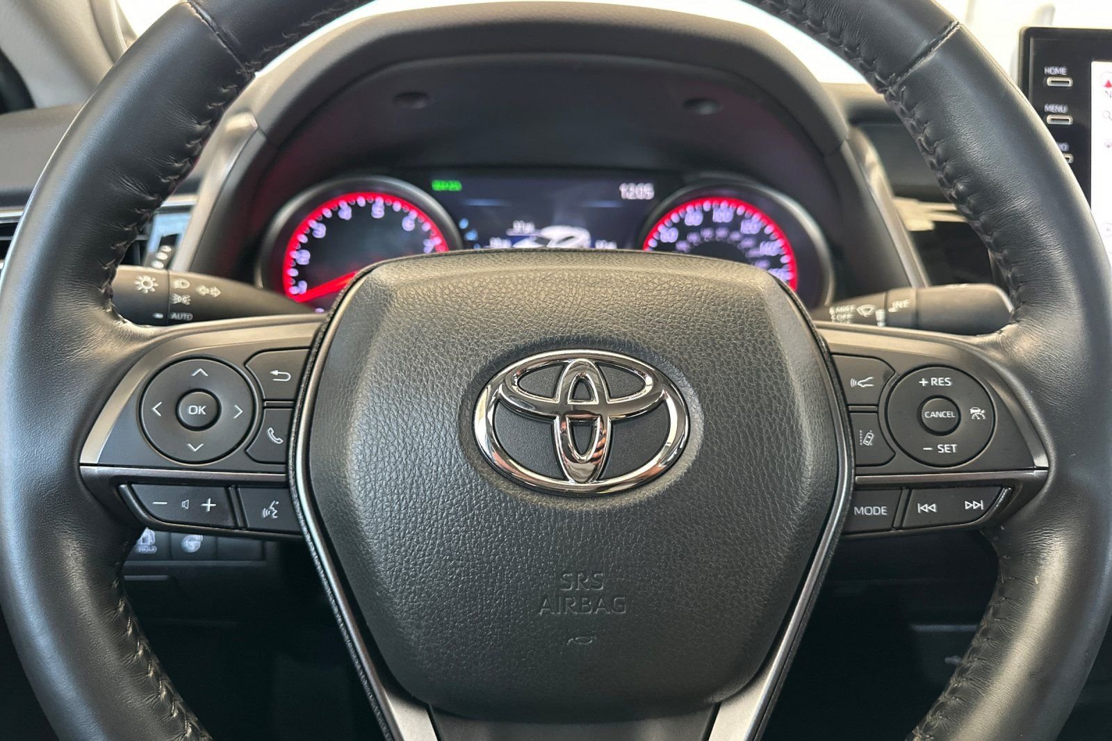 Used 2021 Beige Toyota XSE V6 image 25