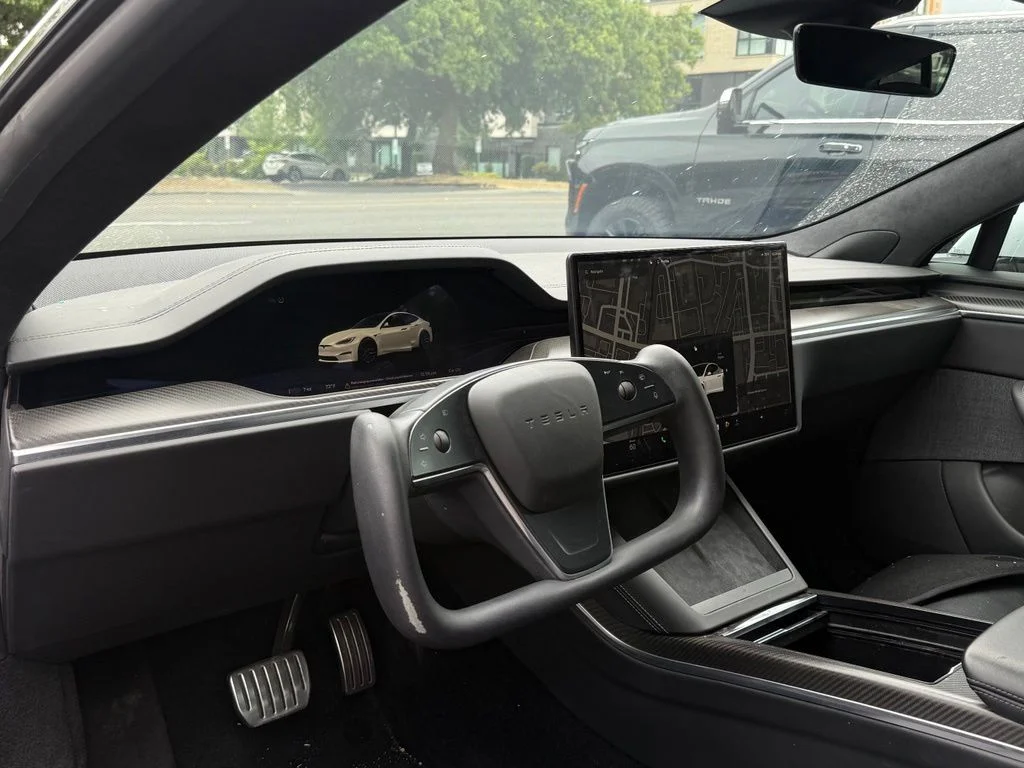 Used 2021 White Tesla Plaid image 5