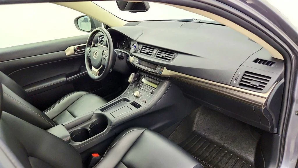 Used 2016 Nebula Gray Pearl Lexus 5dr Sedan Hybrid w/ Moonroof, Backup Camera & Seat Comfort Pkg image 24