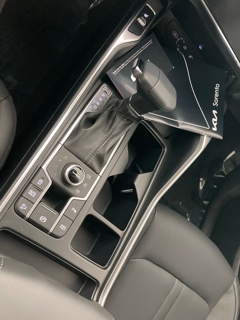 2026 Kia Sorento S - Photo 9