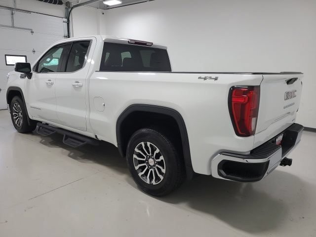 Used 2019 Summit White GMC SLE image 4