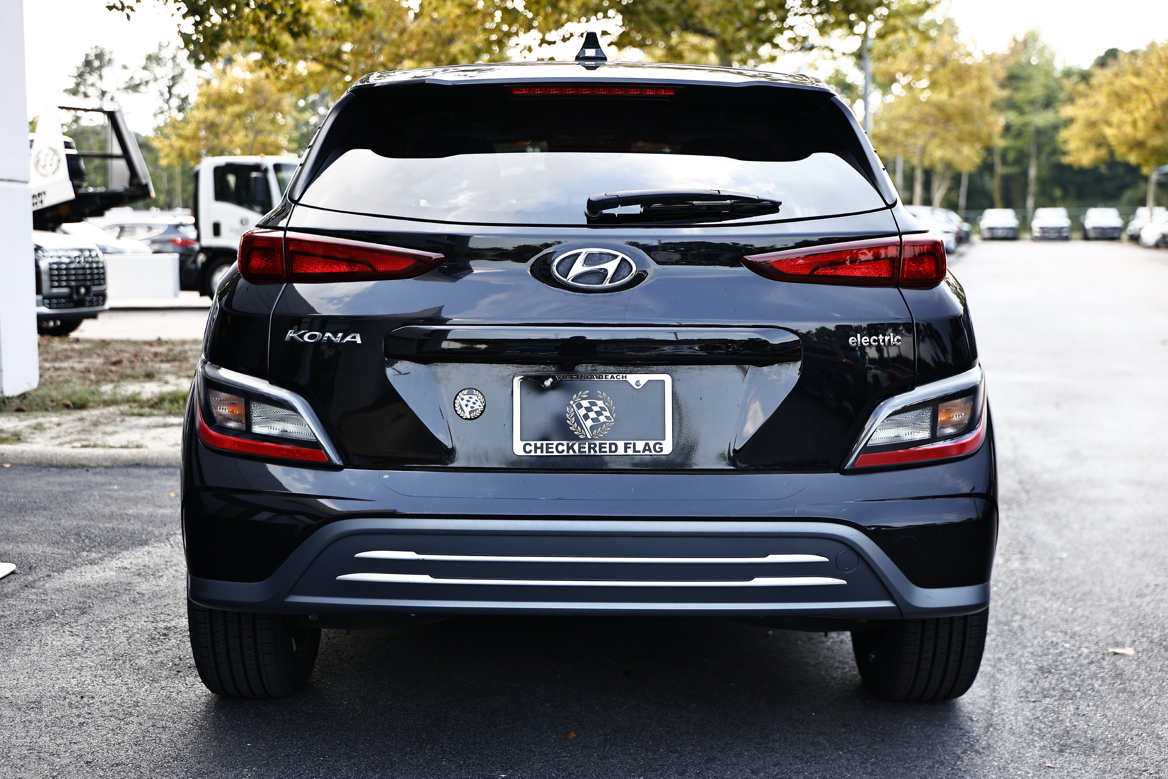 Used 2023 Ultra Black Hyundai SE image 10