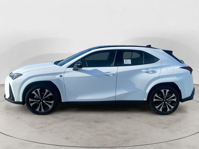 New 2026 Ultra White with Obsidian roof Lexus UX 300h F SPORT DESIGN AWD image 2