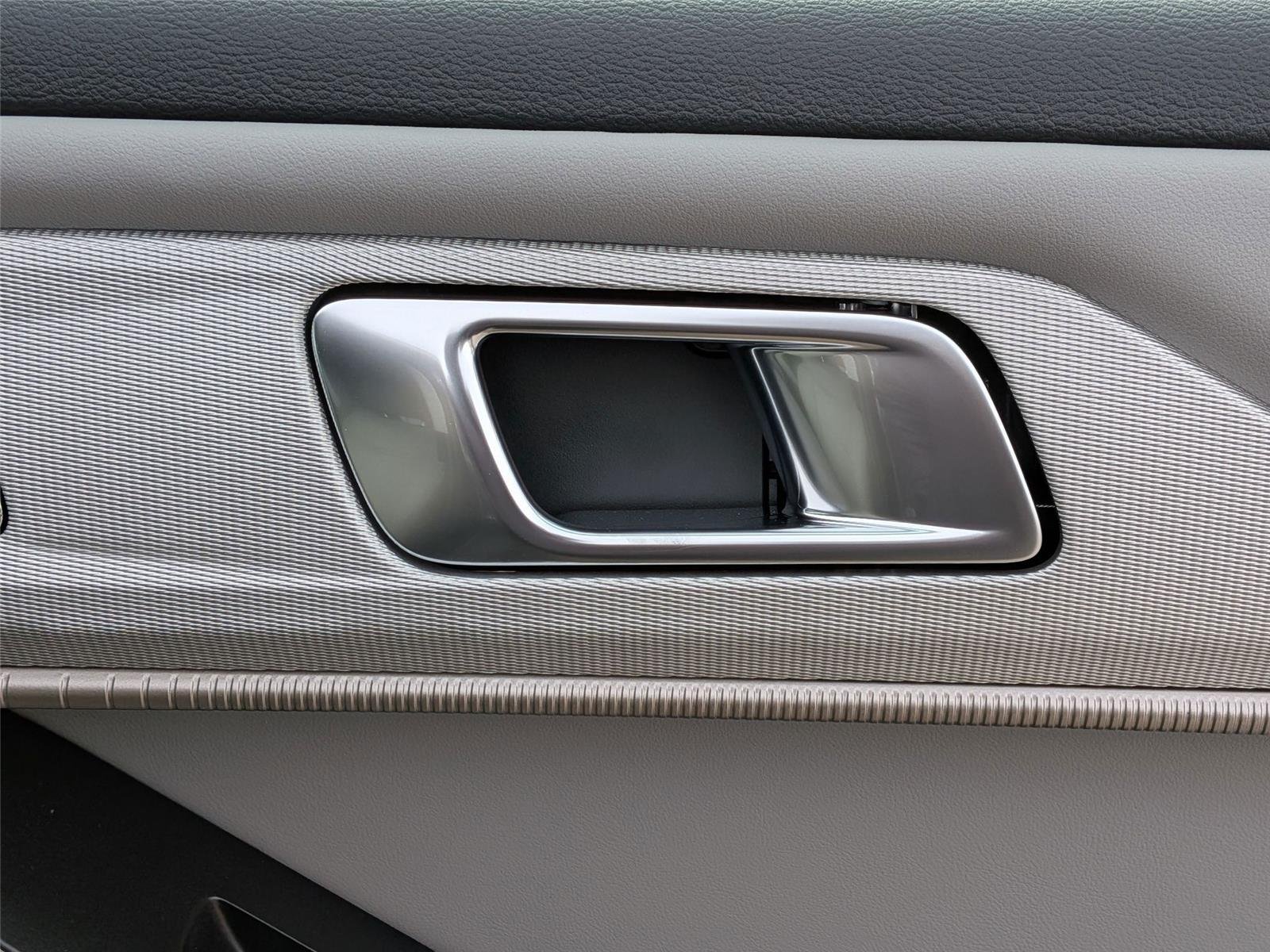 New 2026 Carbonized Gray Metallic Ford Active image 36