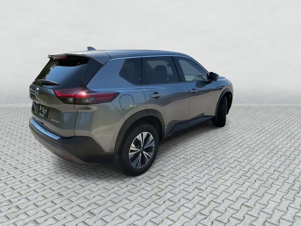 Used 2023 Gray Nissan SV image 8
