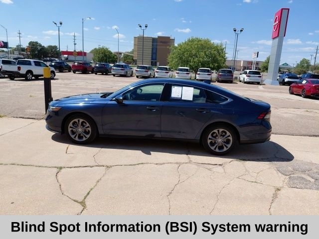 Used 2024 Canyon River Blue Metallic Honda EX image 8