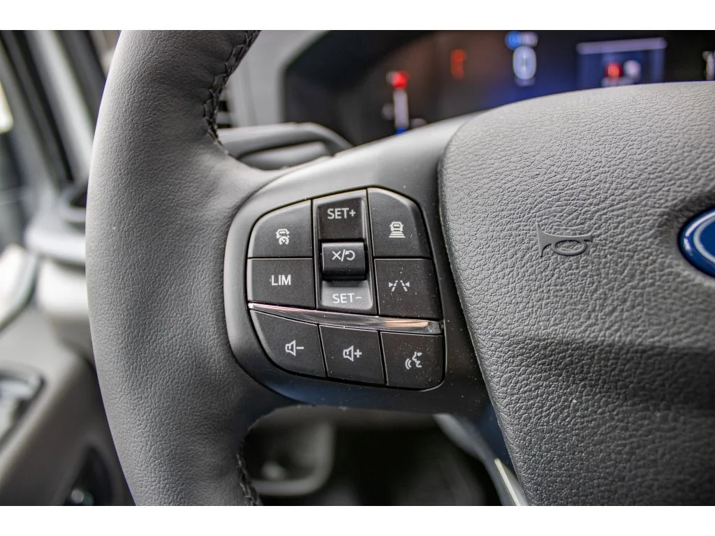 New 2026 OXFORD WHITE Ford XLT image 40