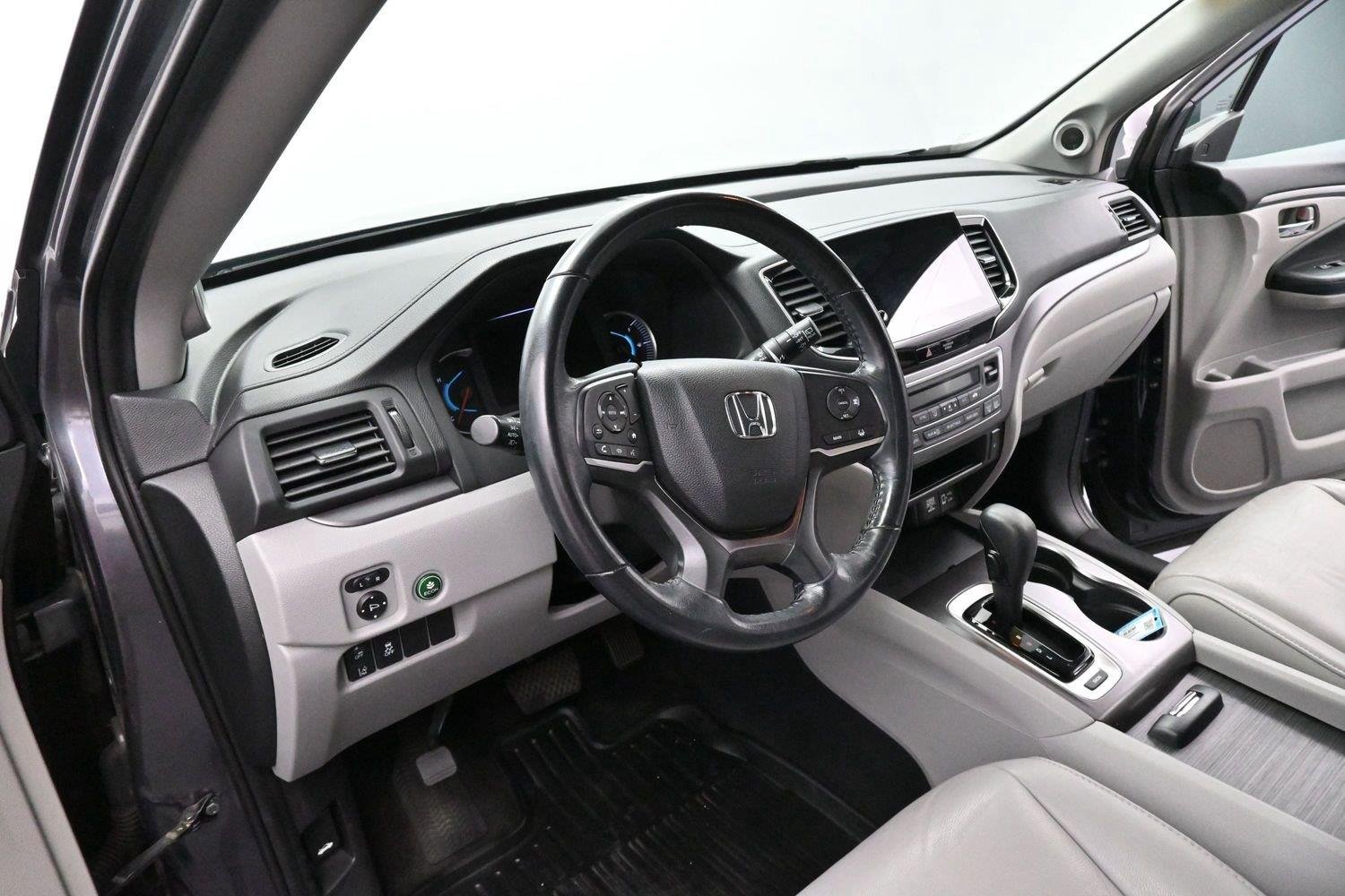 Used 2019 Modern Steel Metallic Honda EX-L image 18