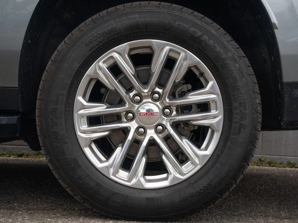 Used 2023 Silver GMC SLT image 13