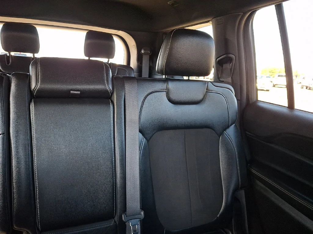 Used 2024 Baltic Gray Metallic Clearcoat Jeep Altitude image 21