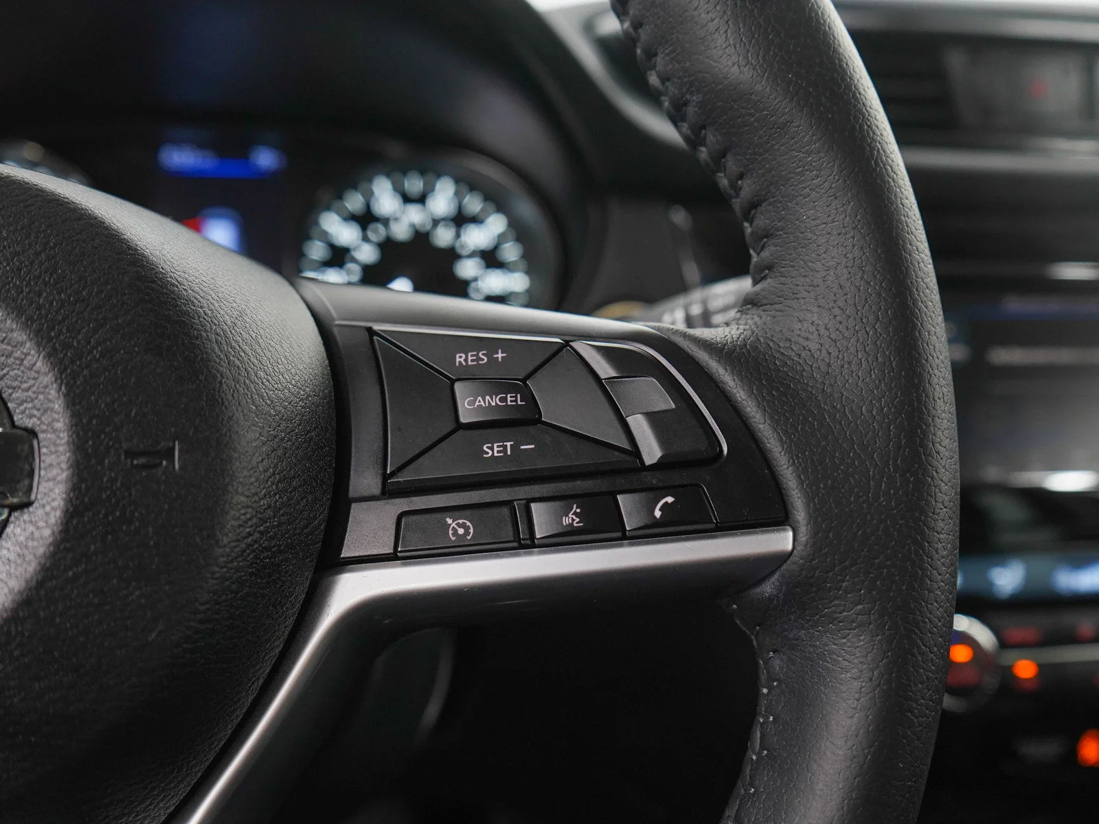 Used 2020 Gun Metallic Nissan SV image 28