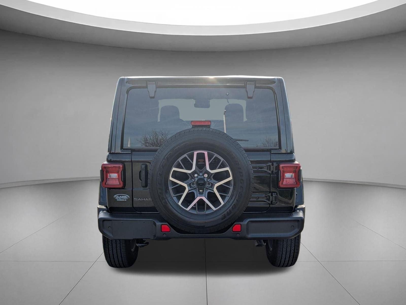 2025 Jeep Wrangler 4-Door Sahara - Photo 6