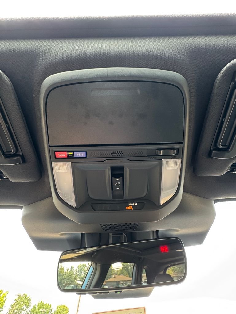 Used 2025 Horizon Blue Pearl Subaru Limited image 22