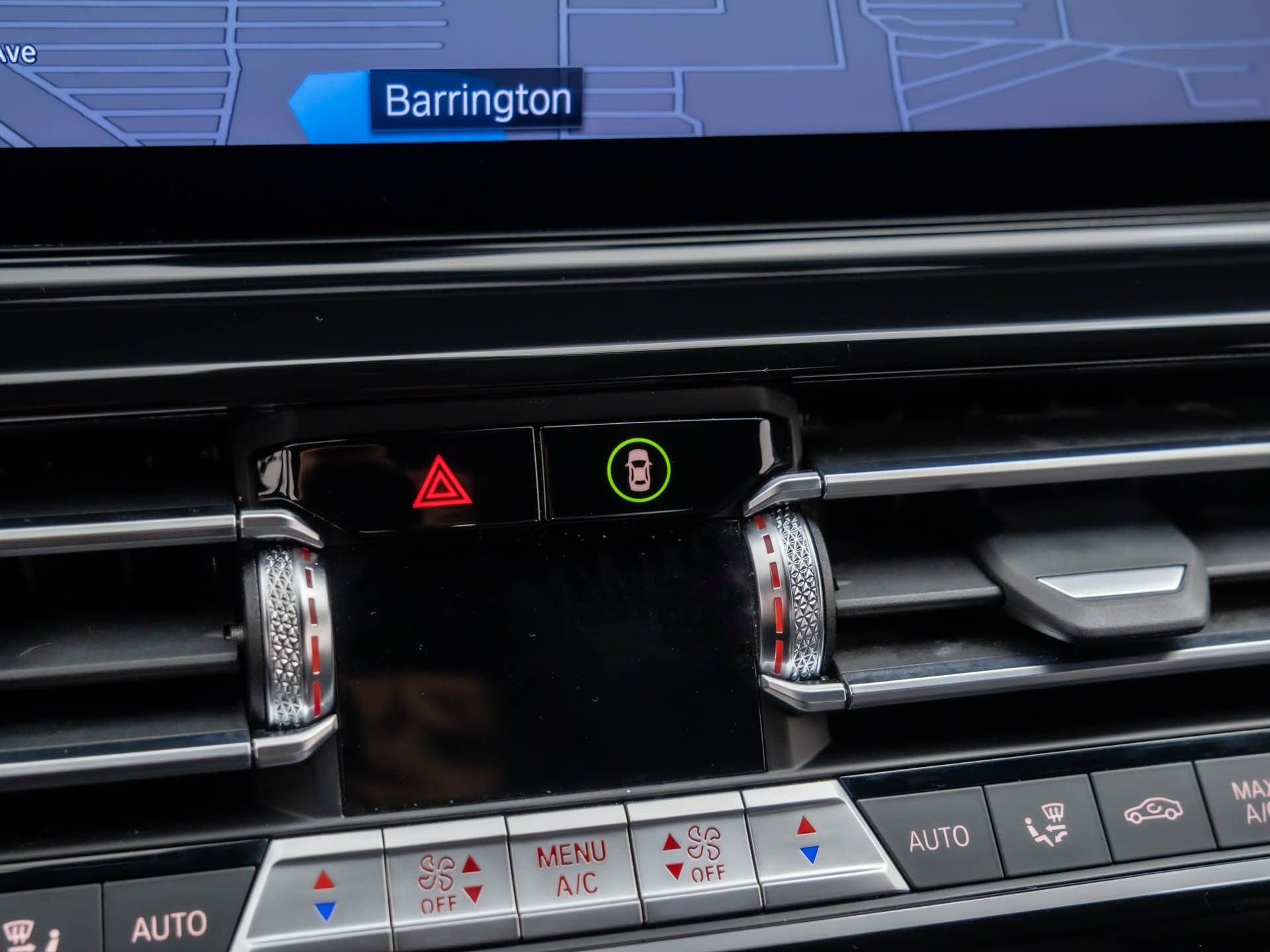 2025 BMW 8 Series M850i - Photo 25