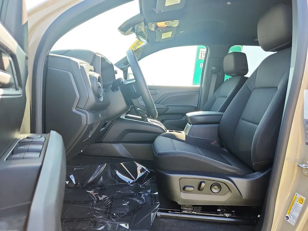 Used 2023 Sand Dune Metallic Chevrolet Trail Boss image 13