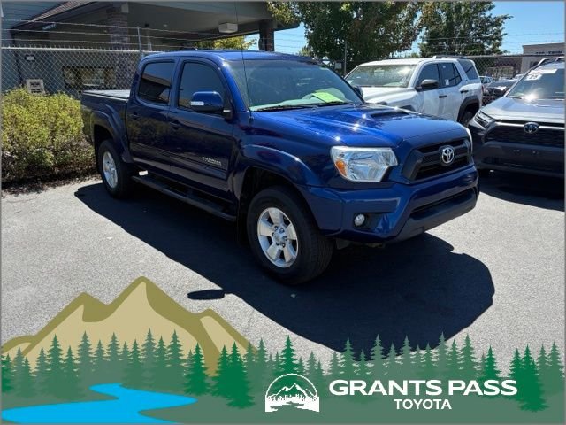 Used 2015 Blue Toyota Base image 1