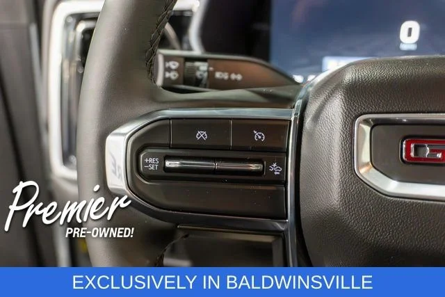 Used 2025 Summit White GMC Elevation image 19