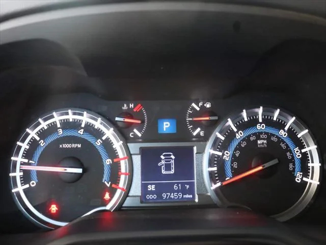 Used 2019 White Toyota SR5 image 10
