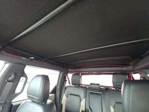 Used 2023 Red Ford Wildtrak image 13