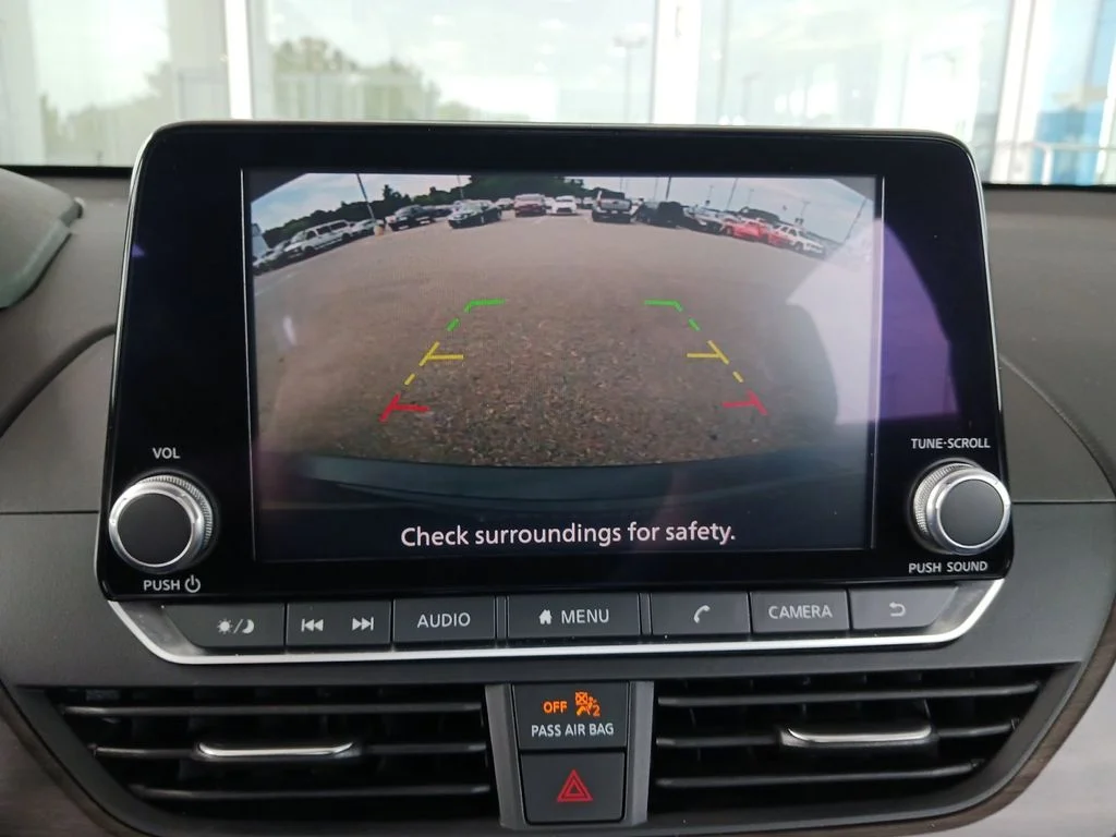Used 2024 Black Nissan 2.5 SV image 21