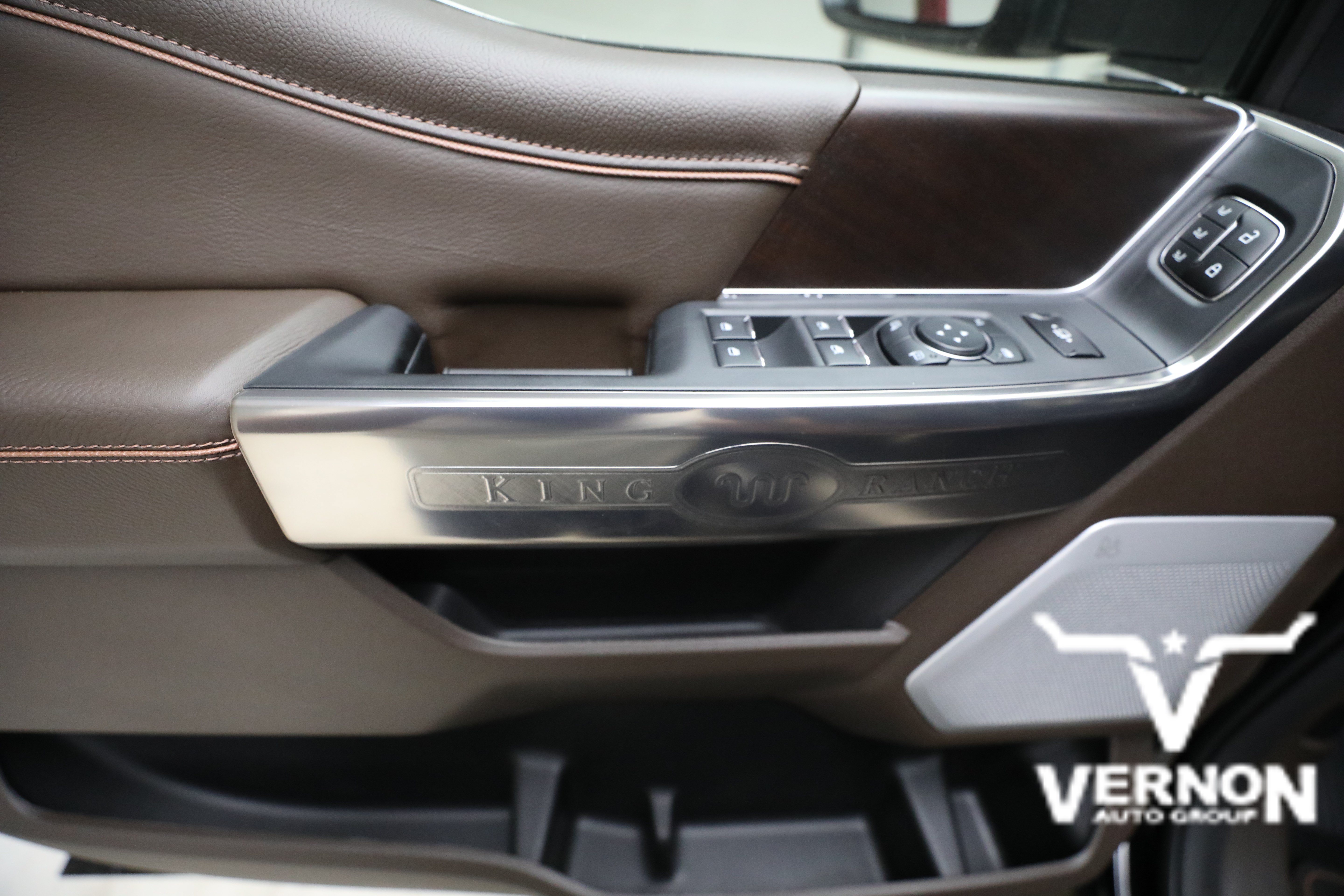 New 2026 Agate Black Metallic Ford  image 18
