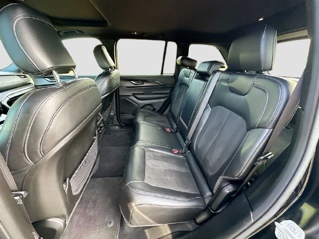 Used 2025 Black Jeep Altitude X image 25