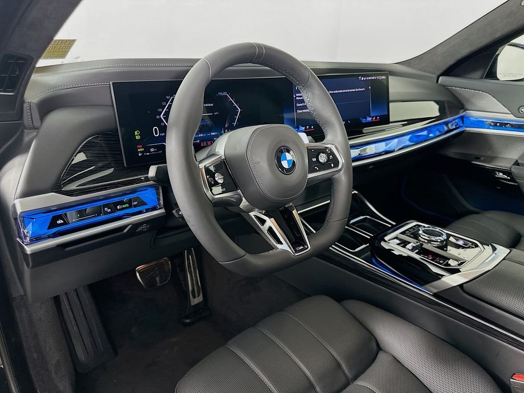 Used 2026 Black Sapphire Metallic BMW 760i xDrive image 9