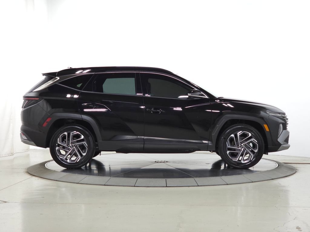 2025 Hyundai Tucson Limited - Photo 12
